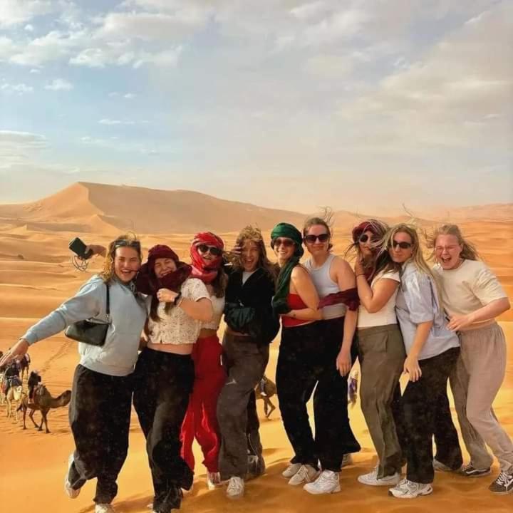 Hotel Bivouac Camel Trips à Merzouga Extérieur photo