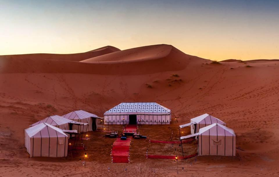 Hotel Bivouac Camel Trips à Merzouga Extérieur photo