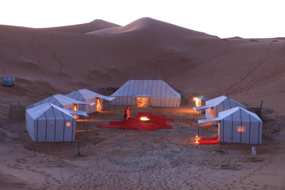 Hotel Bivouac Camel Trips à Merzouga Extérieur photo