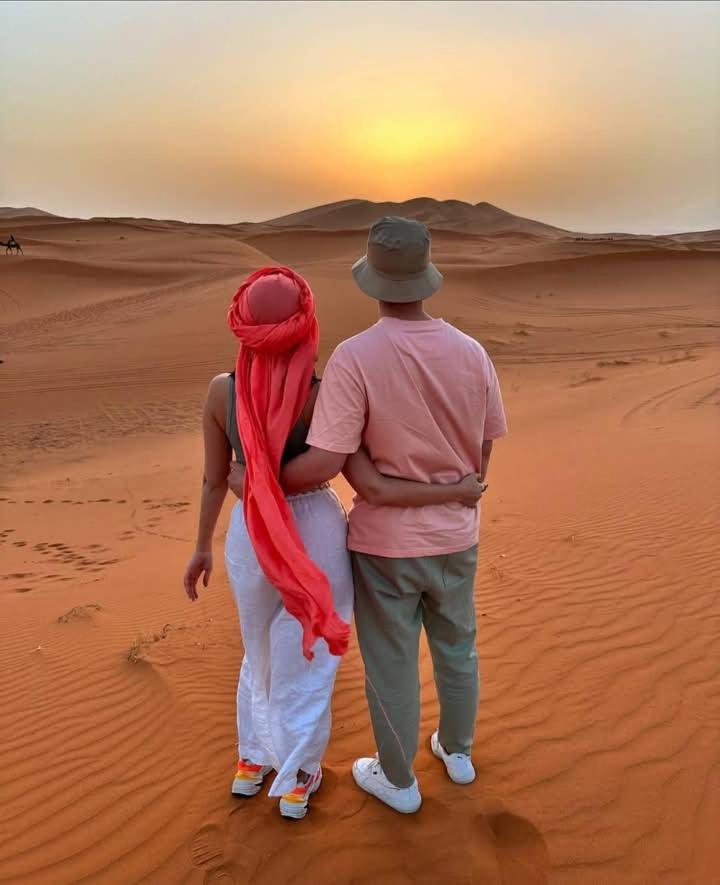 Hotel Bivouac Camel Trips à Merzouga Extérieur photo