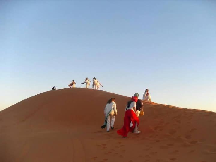 Hotel Bivouac Camel Trips à Merzouga Extérieur photo