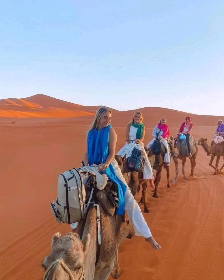 Hotel Bivouac Camel Trips à Merzouga Extérieur photo